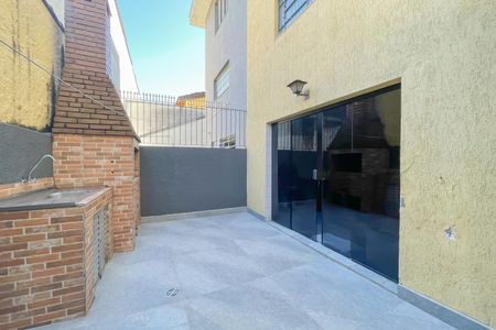 Casa à venda com 137m², 3 quartos e 2 vagas Casa à venda com 137m², 3 quartos e 2 vagasChurrasqueira