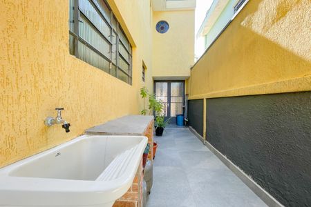 Casa à venda com 137m², 3 quartos e 2 vagas Casa à venda com 137m², 3 quartos e 2 vagasÁrea de Serviço
