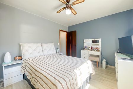 Casa à venda com 137m², 3 quartos e 2 vagas Casa à venda com 137m², 3 quartos e 2 vagasSuíte
