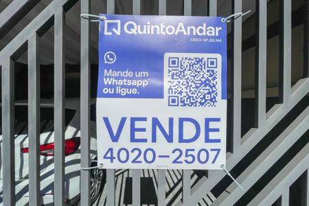 Casa à venda com 137m², 3 quartos e 2 vagas Casa à venda com 137m², 3 quartos e 2 vagasPlaca