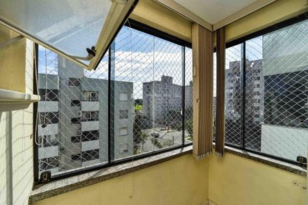 Apartamento à venda com 52m², 2 quartos e 1 vaga Apartamento à venda com 52m², 2 quartos e 1 vagaSacada