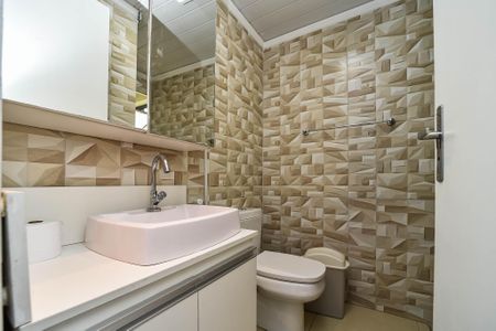 Apartamento à venda com 52m², 2 quartos e 1 vaga Apartamento à venda com 52m², 2 quartos e 1 vagaBanheiro