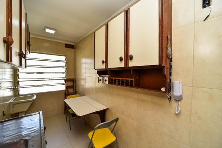 Apartamento à venda com 52m², 2 quartos e 1 vaga Apartamento à venda com 52m², 2 quartos e 1 vagaCozinha e Área de Serviço