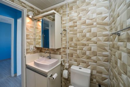 Apartamento à venda com 52m², 2 quartos e 1 vaga Apartamento à venda com 52m², 2 quartos e 1 vagaBanheiro