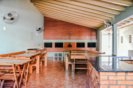 Apartamento à venda com 52m², 2 quartos e 1 vaga Apartamento à venda com 52m², 2 quartos e 1 vagaÁrea comum - Churrasqueira