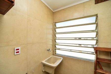 Apartamento à venda com 52m², 2 quartos e 1 vaga Apartamento à venda com 52m², 2 quartos e 1 vagaCozinha e Área de Serviço