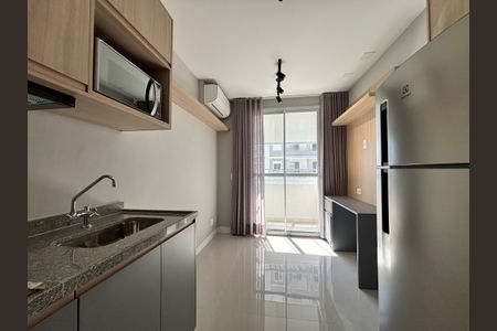 Sala  de apartamento para alugar com 1 quarto, 24m² em Pinheiros, São Paulo