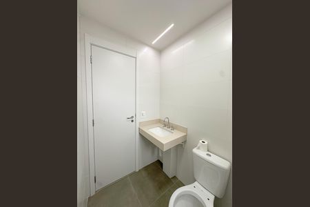 Apartamento à venda com 121m², 2 quartos e 2 vagas Apartamento à venda com 121m², 2 quartos e 2 vagasBanheiro Suíte