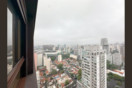 Apartamento à venda com 121m², 2 quartos e 2 vagas Apartamento à venda com 121m², 2 quartos e 2 vagasSuíte