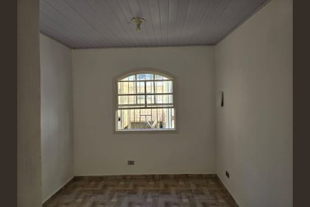 Casa para alugar com 34m², 1 quarto e sem vaga Casa para alugar com 34m², 1 quarto e sem vagaSuíte