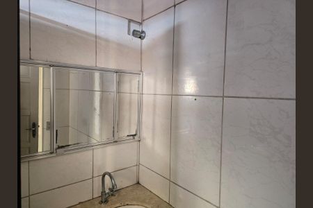 Casa para alugar com 34m², 1 quarto e sem vaga Casa para alugar com 34m², 1 quarto e sem vagaBanheiro da Suíte