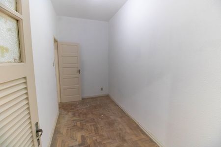 Apartamento para alugar com 75m², 1 quarto e sem vagaQuarto de Serviço