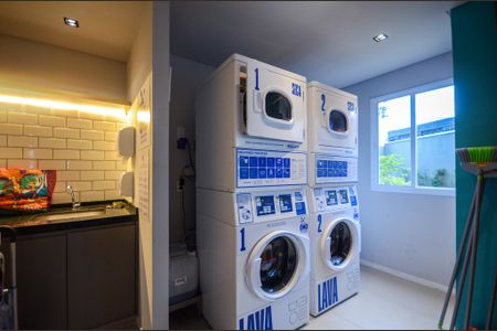 Apartamento para alugar com 36m², 2 quartos e sem vaga Apartamento para alugar com 36m², 2 quartos e sem vagaLavanderia