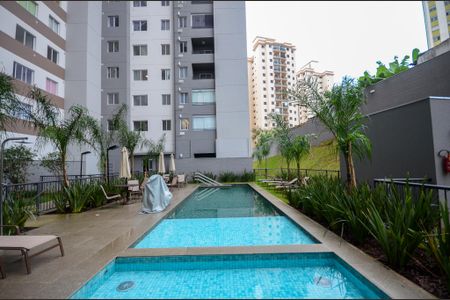Apartamento para alugar com 36m², 2 quartos e sem vaga Apartamento para alugar com 36m², 2 quartos e sem vagaÁrea comum - Piscina