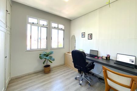 Quarto 2 de apartamento para alugar com 3 quartos, 88m² em Serra, Belo Horizonte