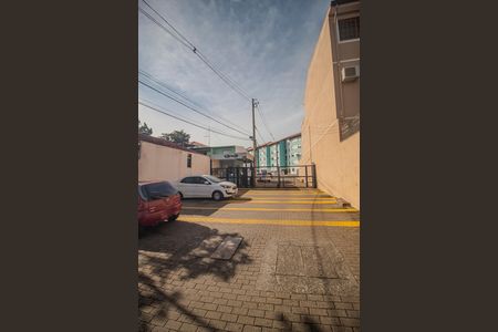 Apartamento para alugar com 47m², 2 quartos e 1 vaga Apartamento para alugar com 47m², 2 quartos e 1 vagaFachada