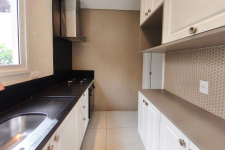 Casa de condomínio à venda com 120m², 3 quartos e 2 vagas Casa de condomínio à venda com 120m², 3 quartos e 2 vagasCozinha
