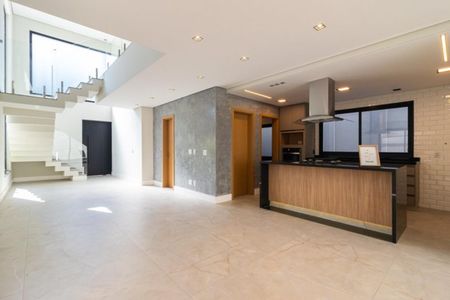 Casa de condomínio à venda com 212m², 3 quartos e 4 vagas Casa de condomínio à venda com 212m², 3 quartos e 4 vagasFoto 06