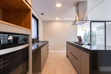 Casa de condomínio à venda com 212m², 3 quartos e 4 vagas Casa de condomínio à venda com 212m², 3 quartos e 4 vagasFoto 29