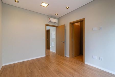Foto 19 de casa de condomínio à venda com 3 quartos, 212m² em Suru, Barueri