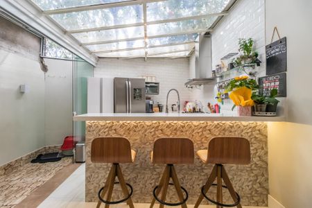 Casa de condomínio para alugar com 117m², 2 quartos e 2 vagas