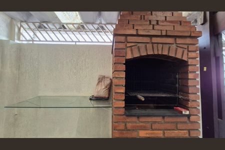 Casa à venda com 128m², 2 quartos e 2 vagasÁrea externa 