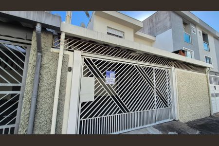 Casa à venda com 128m², 2 quartos e 2 vagasFachada 