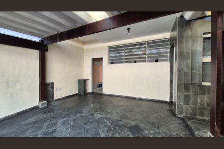 Casa à venda com 128m², 2 quartos e 2 vagasGaragem 