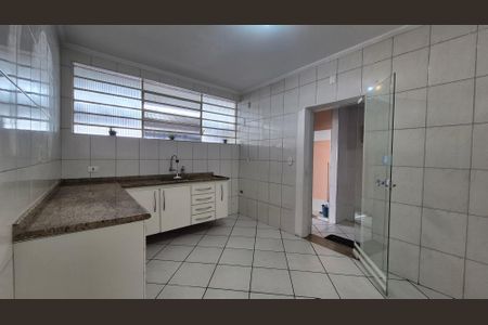 Casa à venda com 128m², 2 quartos e 2 vagasCozinha 