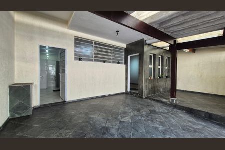 Casa à venda com 128m², 2 quartos e 2 vagasGaragem 