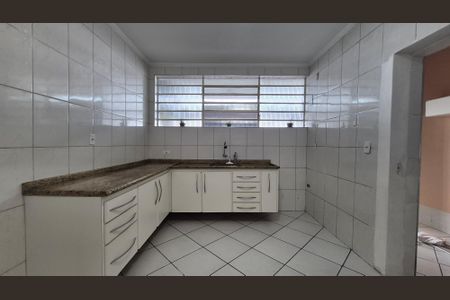 Casa à venda com 128m², 2 quartos e 2 vagasCozinha 
