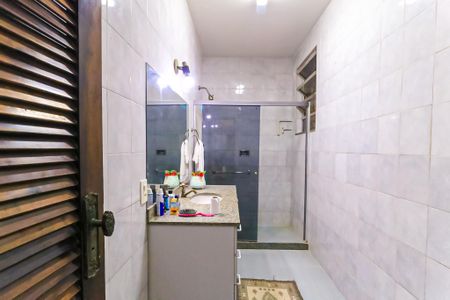 Casa para alugar com 153m², 2 quartos e 2 vagasBanheiro