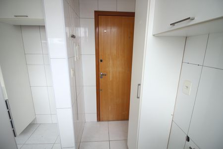 Apartamento para alugar com 81m², 3 quartos e 1 vagaÁrea de Serviço