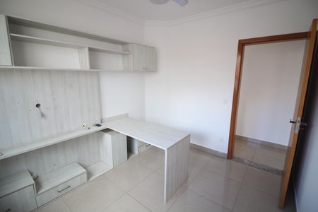 Apartamento para alugar com 81m², 3 quartos e 1 vagaQuarto 3