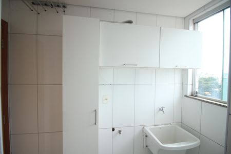 Apartamento para alugar com 81m², 3 quartos e 1 vagaÁrea de Serviço