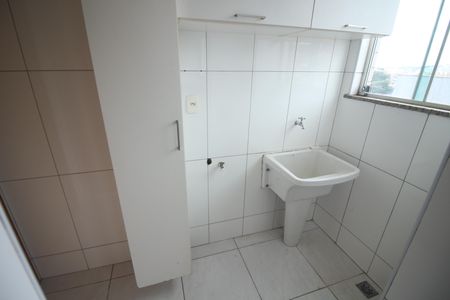 Apartamento para alugar com 81m², 3 quartos e 1 vagaÁrea de Serviço
