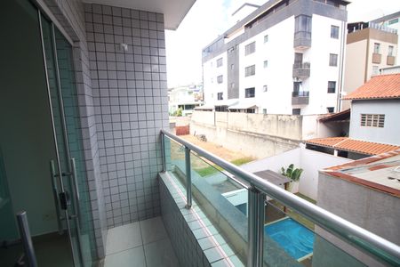 Apartamento para alugar com 81m², 3 quartos e 1 vagaVaranda Sala