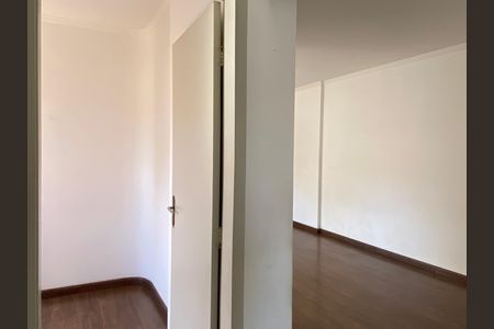 Apartamento à venda com 74m², 3 quartos e 1 vagaCorredor