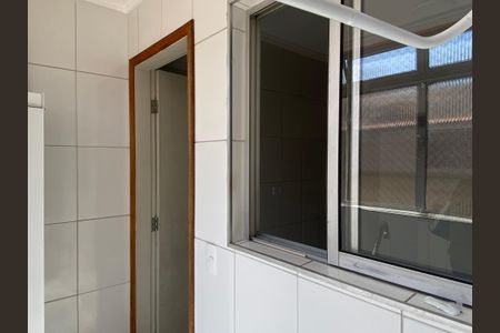 Apartamento à venda com 74m², 3 quartos e 1 vagaÁrea de Serviço