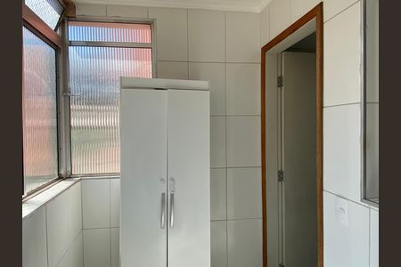 Apartamento à venda com 74m², 3 quartos e 1 vagaÁrea de Serviço