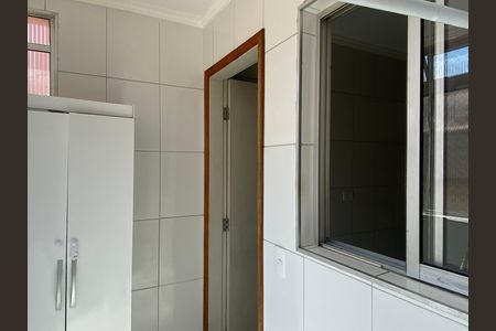 Apartamento à venda com 74m², 3 quartos e 1 vagaÁrea de Serviço