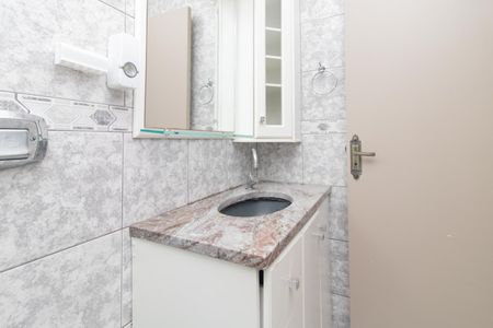 Apartamento à venda com 68m², 2 quartos e 1 vaga Apartamento à venda com 68m², 2 quartos e 1 vagaBanheiro