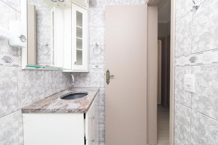 Apartamento à venda com 68m², 2 quartos e 1 vaga Apartamento à venda com 68m², 2 quartos e 1 vagaBanheiro