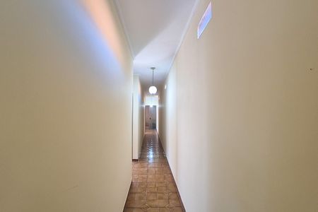 Casa para alugar com 200m², 3 quartos e 4 vagas Casa para alugar com 200m², 3 quartos e 4 vagascorredor