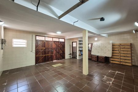 Casa para alugar com 200m², 3 quartos e 4 vagas Casa para alugar com 200m², 3 quartos e 4 vagasGaragem