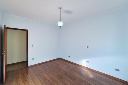 Casa para alugar com 200m², 3 quartos e 4 vagas Casa para alugar com 200m², 3 quartos e 4 vagasQuarto 3