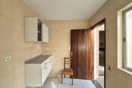 Casa para alugar com 200m², 3 quartos e 4 vagas Casa para alugar com 200m², 3 quartos e 4 vagasÁrea de Serviço