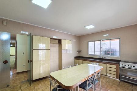Casa para alugar com 200m², 3 quartos e 4 vagas Casa para alugar com 200m², 3 quartos e 4 vagasCozinha