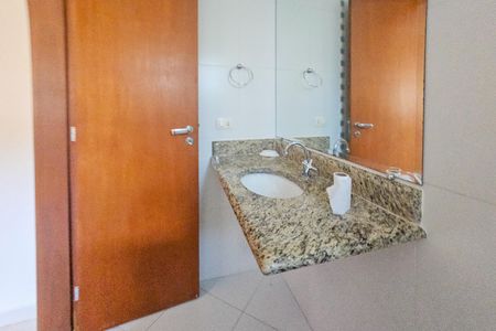 Casa de condomínio para alugar com 450m², 4 quartos e 4 vagas