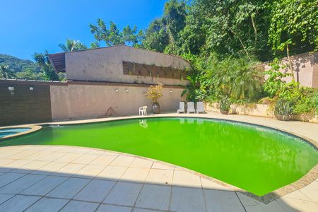 Casa de condomínio para alugar com 450m², 4 quartos e 4 vagas